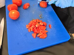Tomaten schneiden
